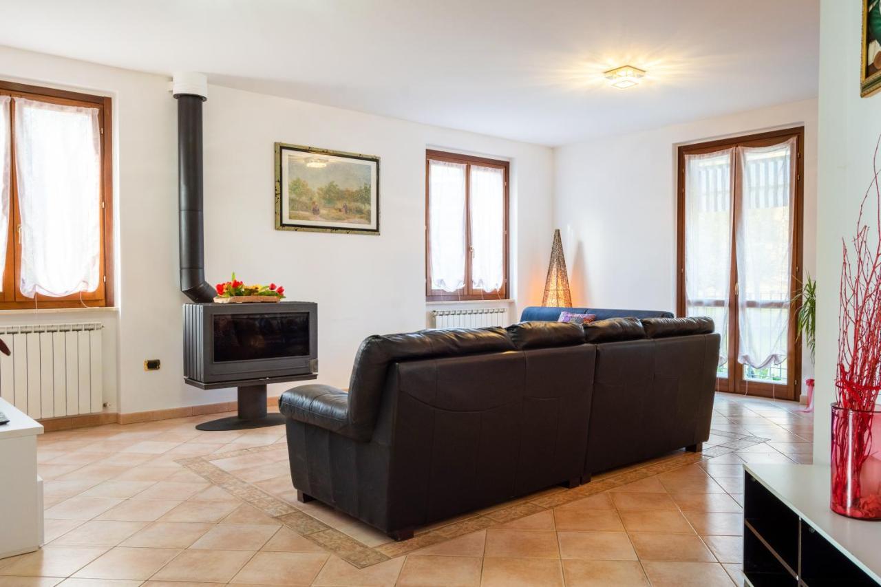 Casa Del Giardino Bright Apartment Bastia Umbra Bagian luar foto