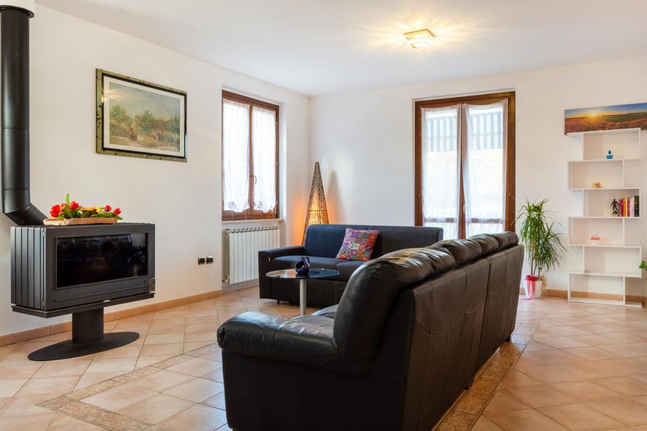 Casa Del Giardino Bright Apartment Bastia Umbra Bagian luar foto